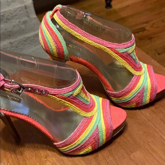 New in box Report Signature heels - Picture 2 of 7